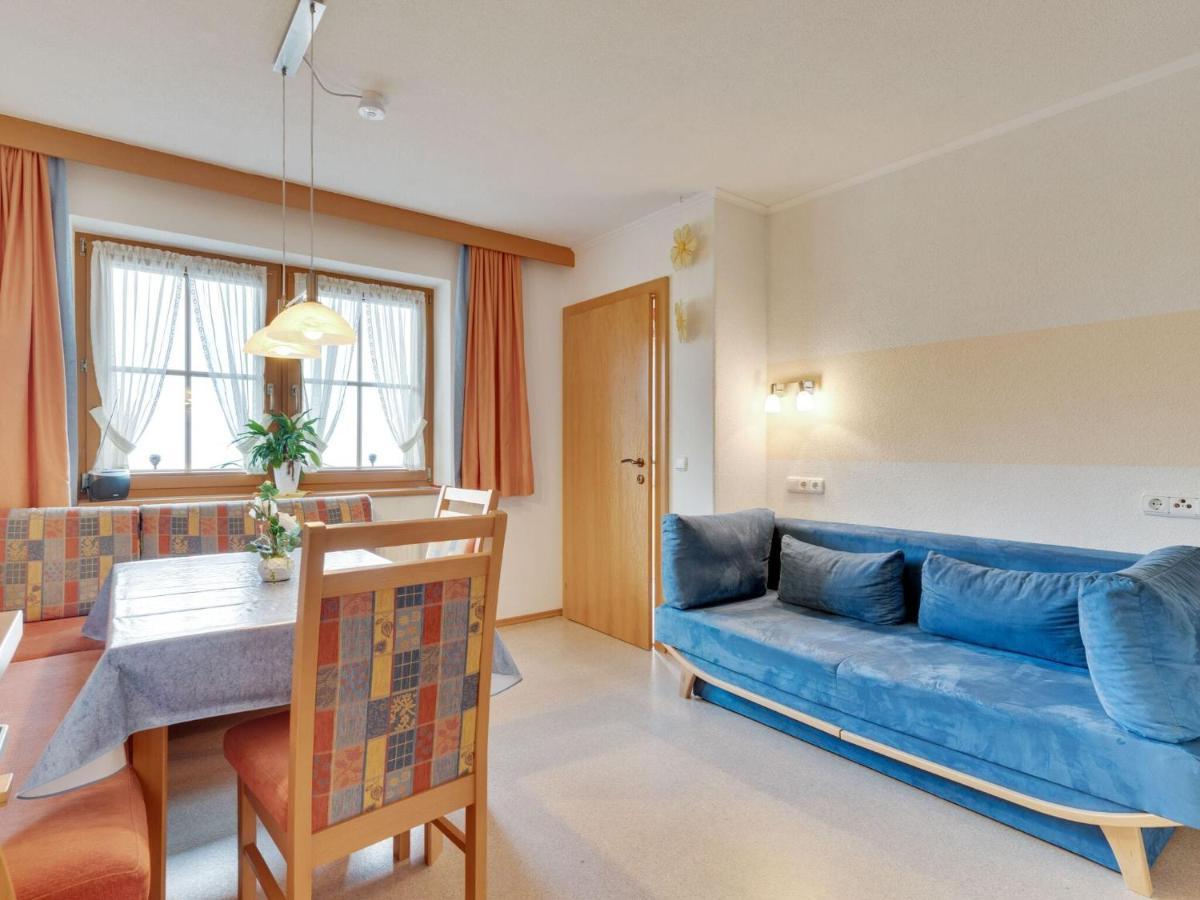 Quaint Apartment In Hainzenberg Near Horbergbahn Eksteriør billede