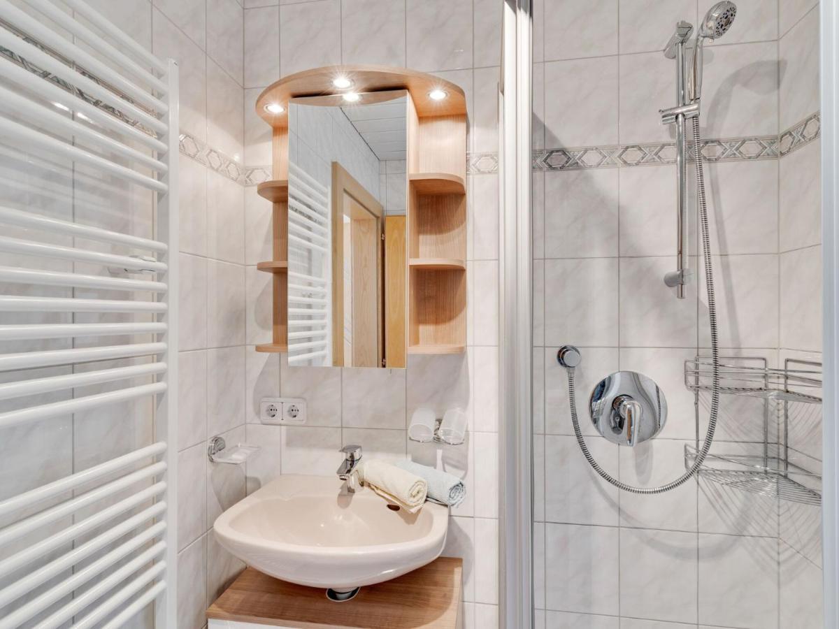 Quaint Apartment In Hainzenberg Near Horbergbahn Eksteriør billede