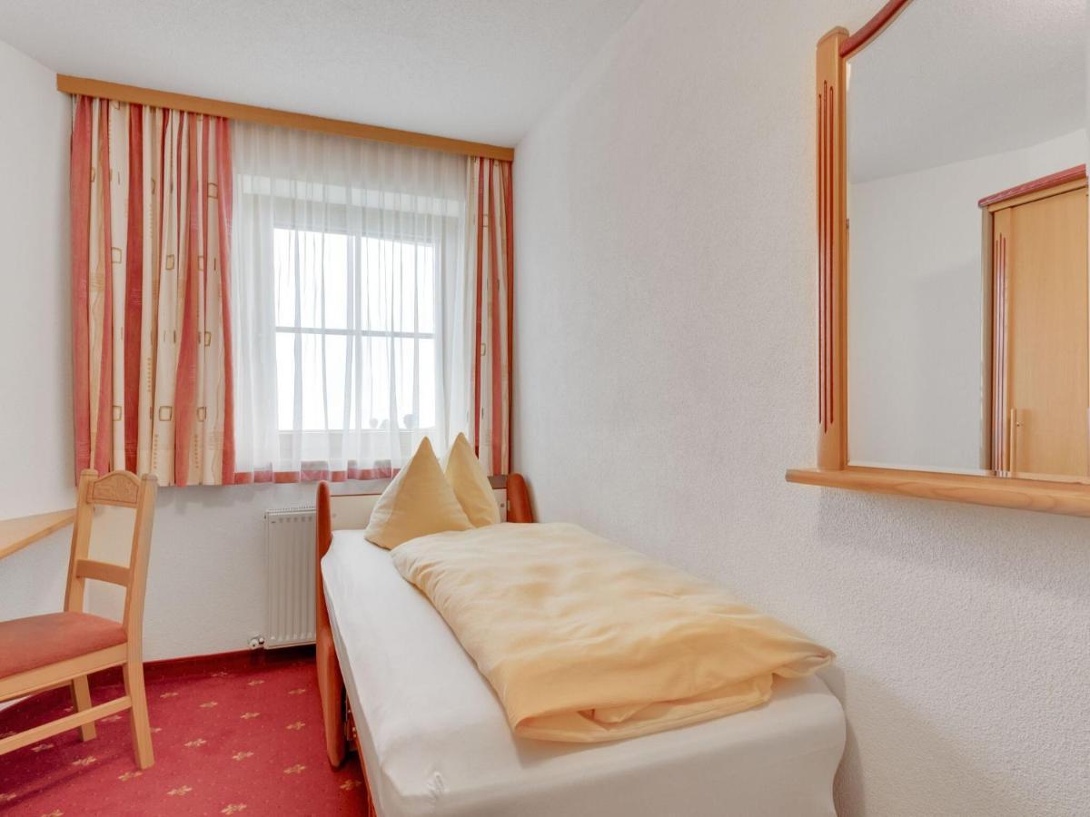 Quaint Apartment In Hainzenberg Near Horbergbahn Eksteriør billede